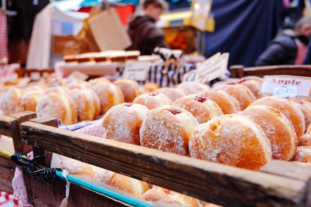 donuts-690281_1280