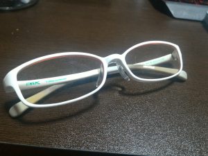 JINSのメガネ