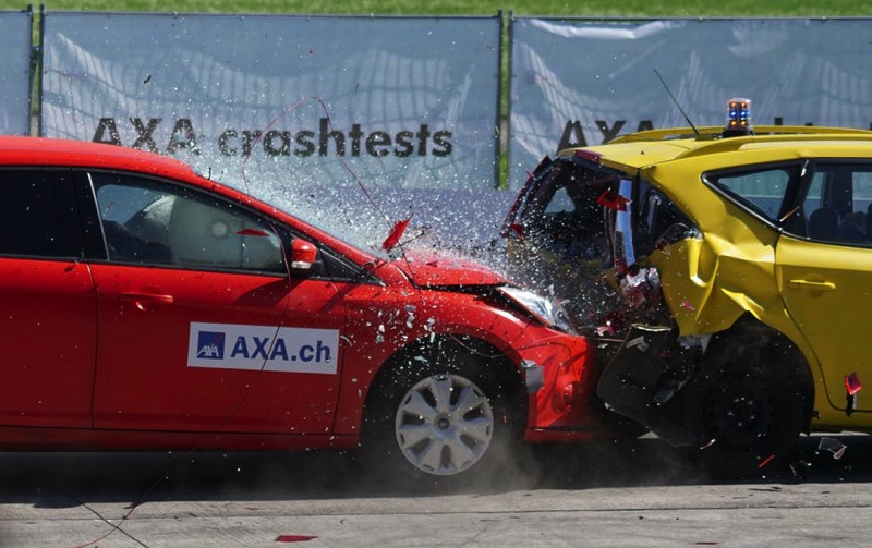 crash-test-collision-60-km-h-distraction-163016.jpeg Crash test collision 60 km h distraction 163016